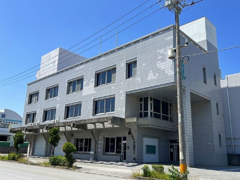 Lease a 4-Story Office Building in Naha, Okinawa - 887 sqm - Thumbnail 2