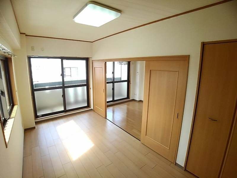 1LDK Apartment for Rent in Ginowan, Okinawa - Thumbnail 4