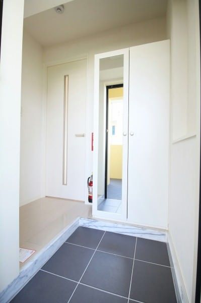 Ocean Terrace II 1R Apartment for Rent in Chatan, Okinawa - Thumbnail 4