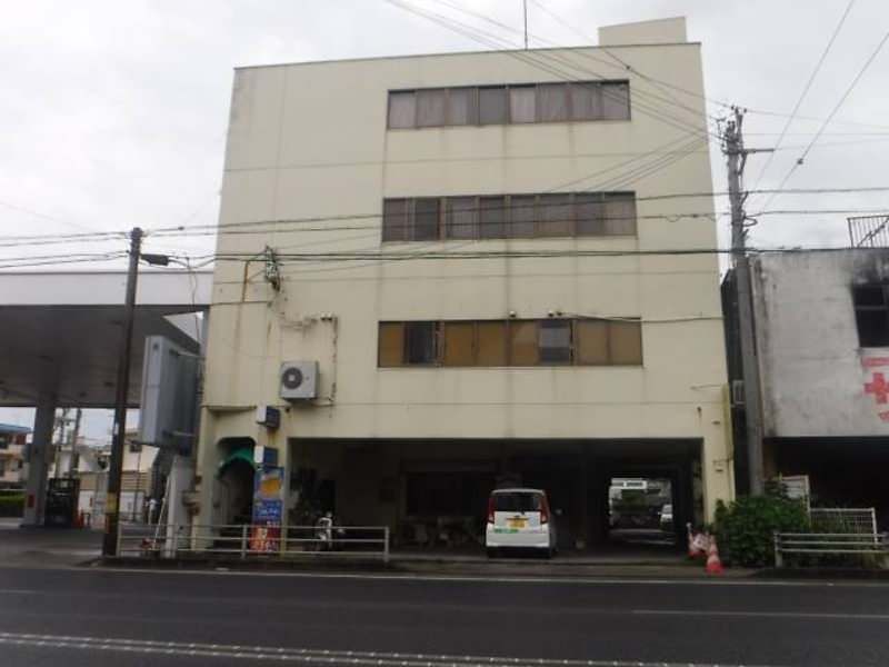 Sunrise 2DK Apartment for Rent in Nishihara, Okinawa - Thumbnail 4