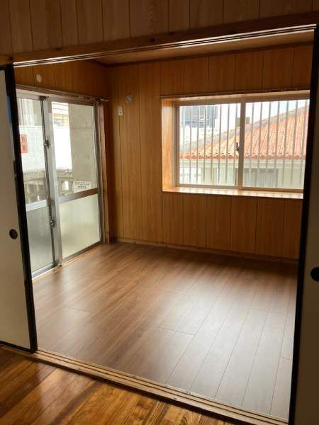 Renovated 2DK Apartment for Rent in Ginowan, Okinawa - Thumbnail 4