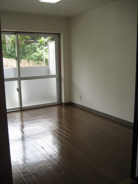 Oasis Oyama Daiichi 2LDK Apartment for Rent in Ginowan, Okinawa - Thumbnail 3