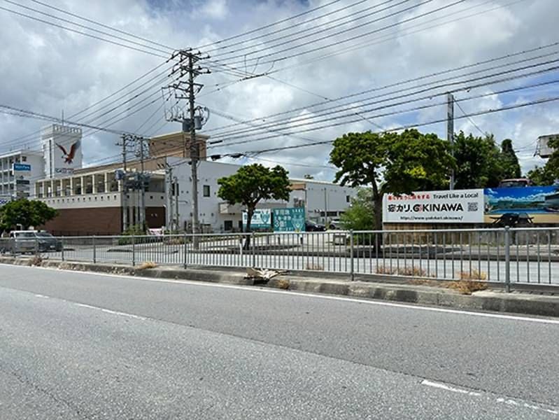 5,116 sqm Commercial Land for Sale on Kokutai Dori, Chatan, Okinawa - Thumbnail 3