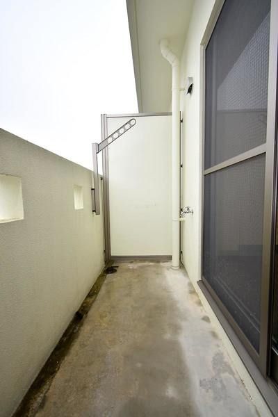Park Side VILLA 1K Apartment for Rent in Okinawa City - Thumbnail 2