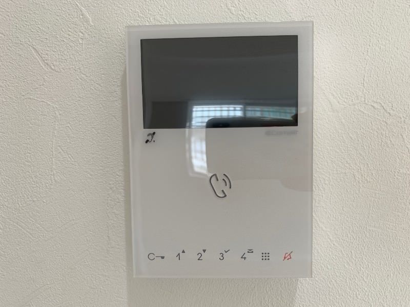 Pet-Friendly 1K Apartment in Urasoe, Okinawa with Free Internet - Thumbnail 3