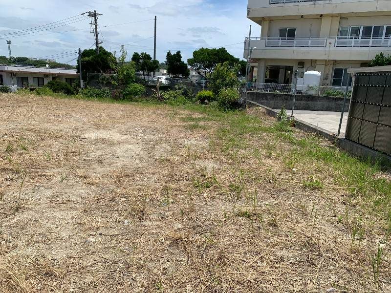Large 1,172 sqm Land Plot for Sale in Haebaru, Okinawa - Thumbnail 2