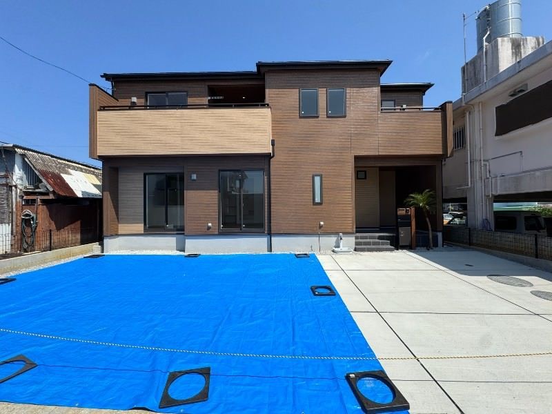 New 3LDK House in Yomitan, Okinawa - High-Performance Zero-Energy Home - Thumbnail 2