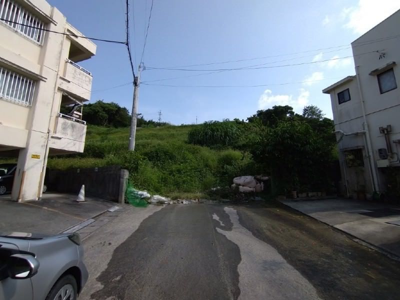 Large 1885 sqm Land for Sale in Ueda, Tomigusuku, Okinawa - Thumbnail 2