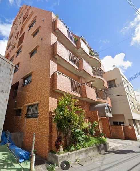 2DK Apartment for Sale in Okinawa City's Sonoda Area - Thumbnail 2