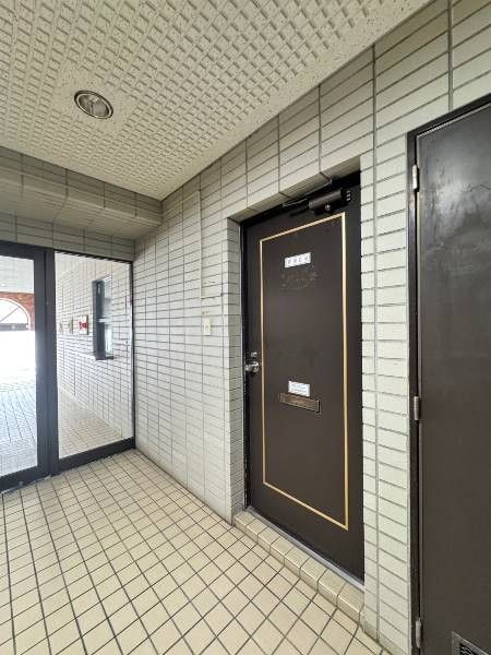 2DK Apartment for Sale in Okinawa City's Sonoda Area - Thumbnail 4