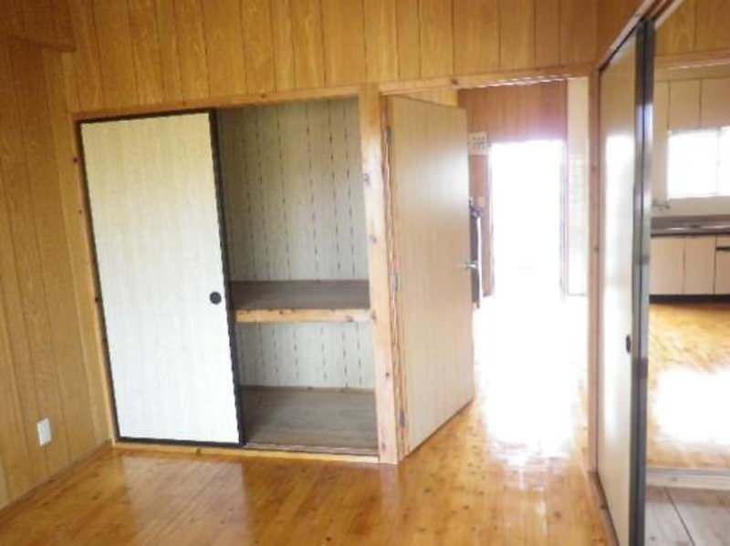 2LDK Apartment for Rent in Ginowan, Okinawa | Co-op Kiyan II - Thumbnail 4