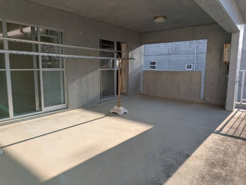 6LDK Two-Generation RC House for Sale in Naha, Okinawa - Thumbnail 2