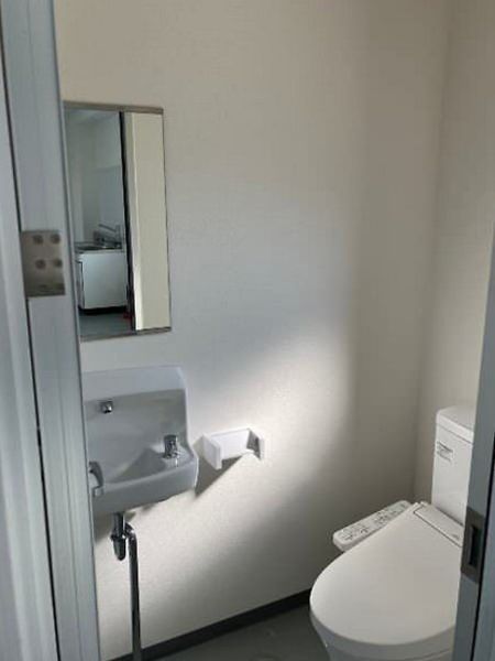 New 1R Commercial Apartment for Rent in Naha, Okinawa - 81.2 sqm - Thumbnail 4