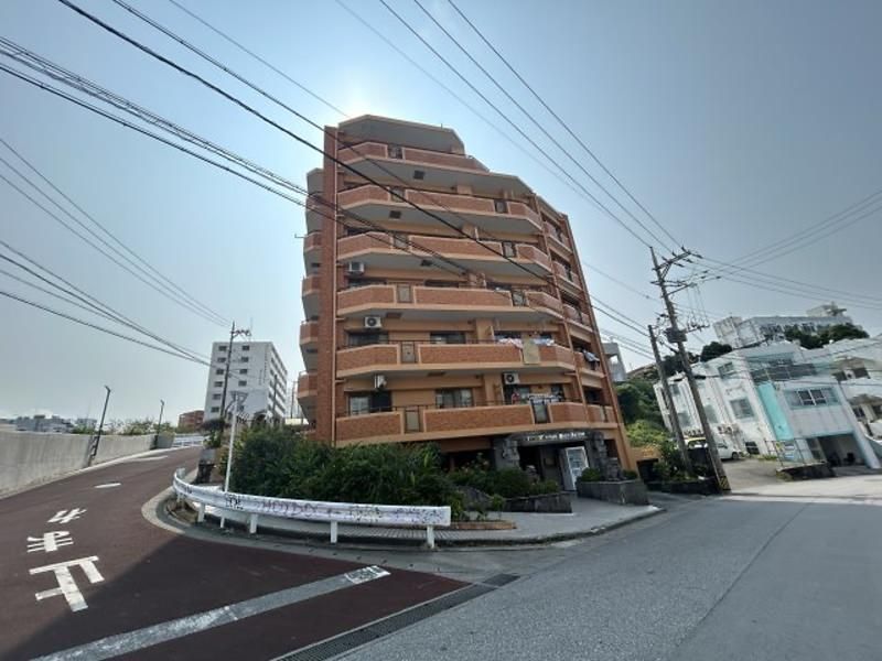 2DK Apartment for Sale in Sumiyoshi, Okinawa City - Thumbnail 2