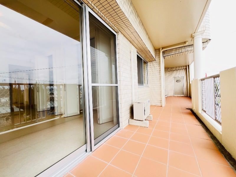 Renovated 3LDK Ocean View Condo in Okinawa City - Investment Property - Thumbnail 2