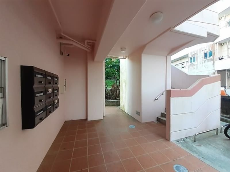 2LDK Apartment for Rent in Ginowan City, Okinawa - Thumbnail 3