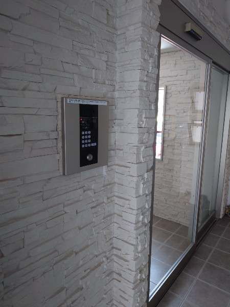 Modern 2LDK Apartment for Rent in Naha, Okinawa - Thumbnail 4