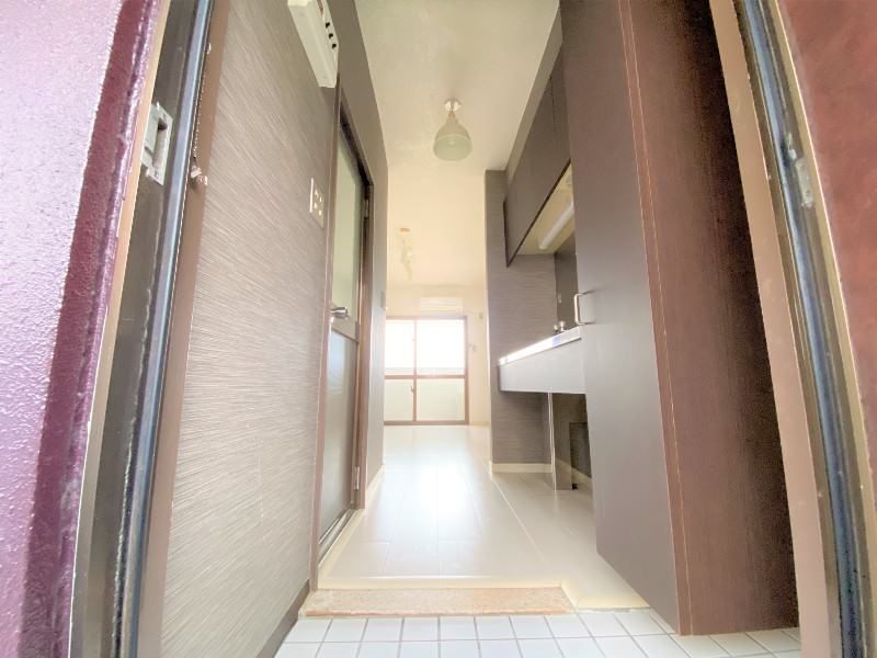 ST. ELMO'S 1R Apartment for Rent in Nishihara, Okinawa - Thumbnail 3
