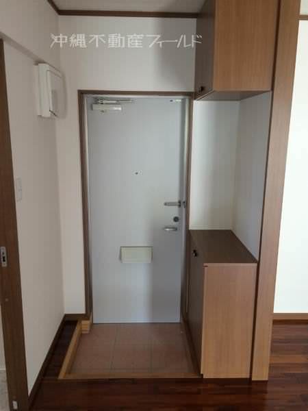Lemon Heights 2LDK Apartment for Rent in Tomigusuku, Okinawa - Thumbnail 4