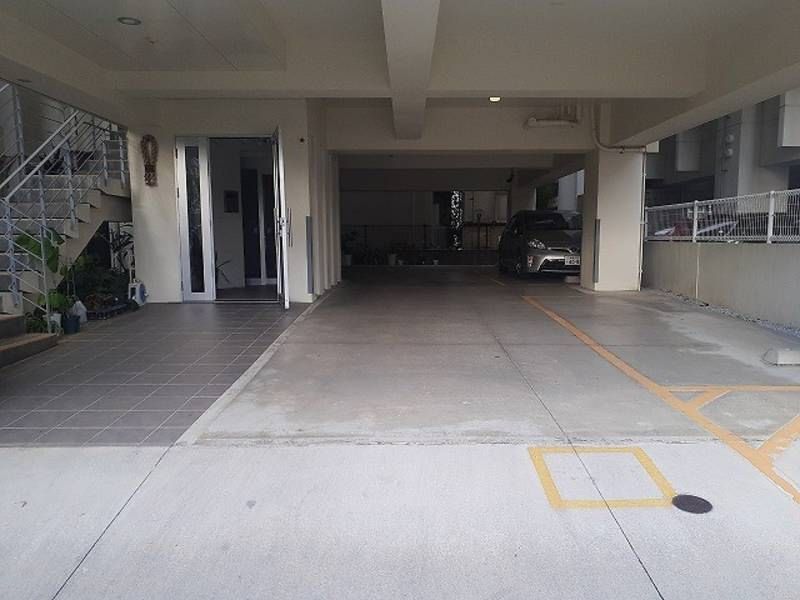 Plumeria Matsuo Parking Lot Rental in Naha, Okinawa - Thumbnail 3