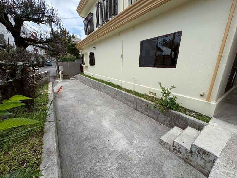 Renovated 4LDK House in Ginowan City, Okinawa - Thumbnail 4