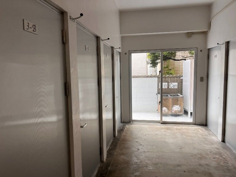 3LDK Ocean View Apartment for Rent in Chatan, Okinawa - Thumbnail 2