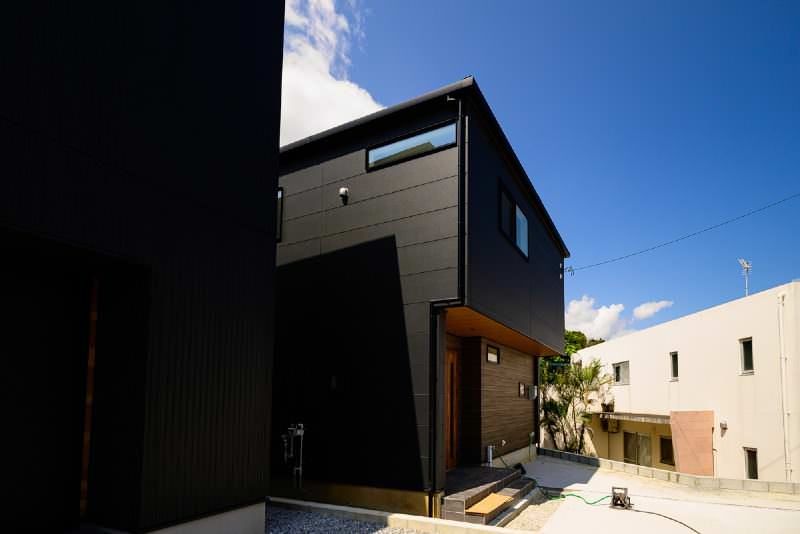 New 4LDK House in Nishihara Town, Okinawa for Sale - Thumbnail 3