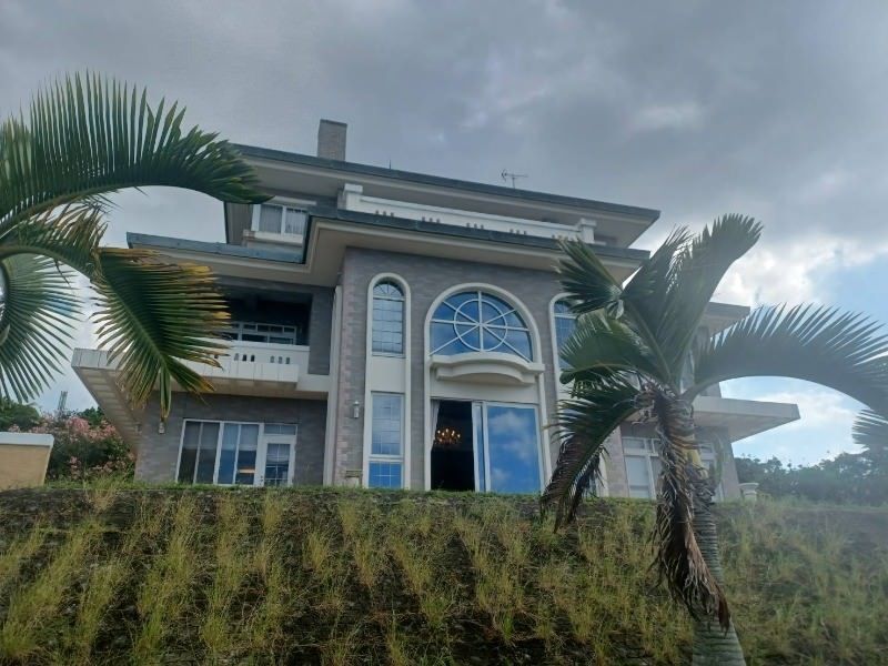 Luxury 6LDK Ocean View Mansion in Onna Village, Okinawa - Thumbnail 4