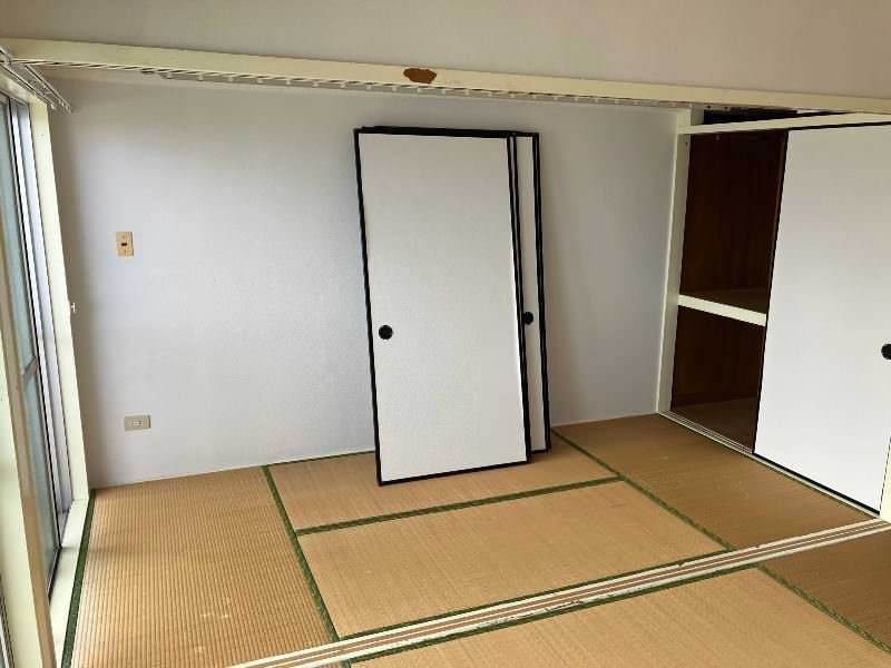 Affordable 2K Apartment for Rent in Tomigusuku, Okinawa - Thumbnail 4