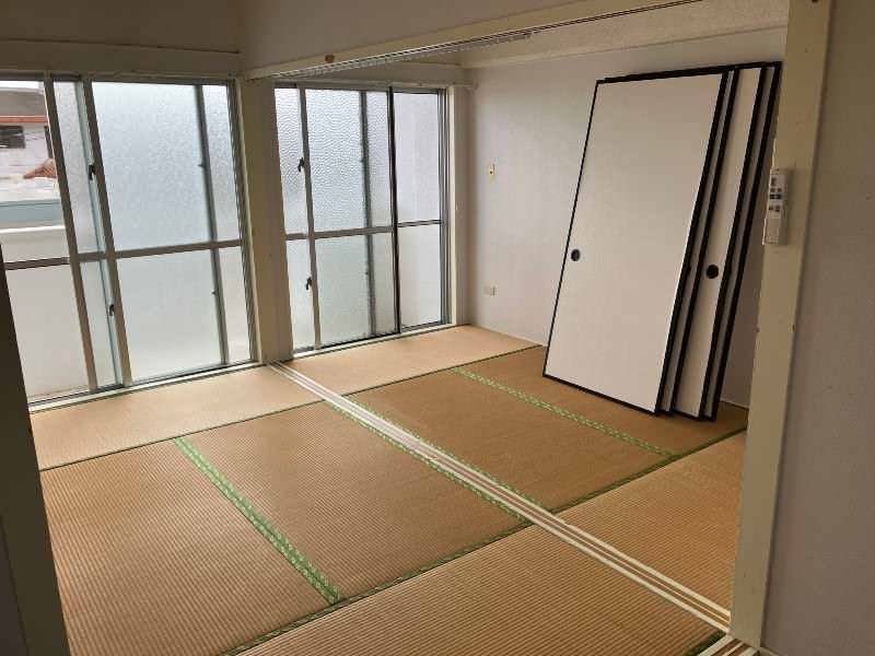 Affordable 2K Apartment for Rent in Tomigusuku, Okinawa - Thumbnail 2