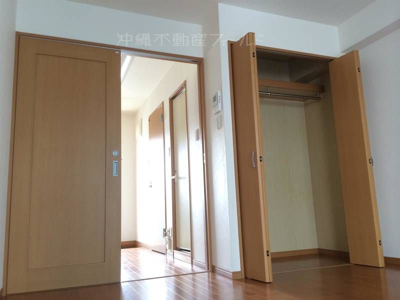 1K Apartment for Rent in Urasoe, Okinawa - 23 sqm - Thumbnail 3