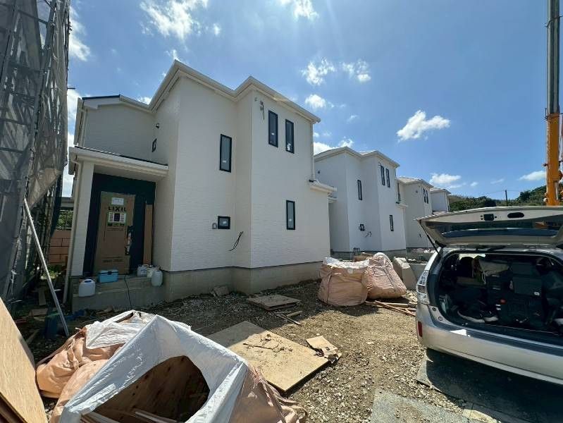 New 3LDK House for Sale in Tomigusuku, Okinawa - 2026 Build - Thumbnail 4