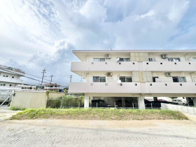 Land for Sale in Takahara, Okinawa City - 218.73 sqm - Thumbnail 2