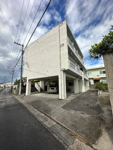 1R Apartment for Rent in Nago City, Okinawa - 18 sqm - Thumbnail 2