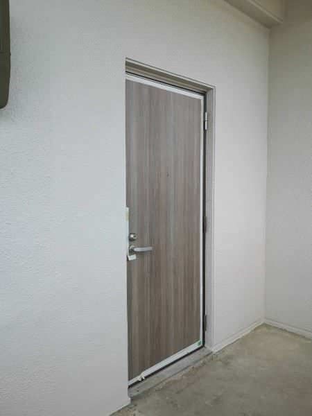 Pet-Friendly 3LDK SOHO Apartment for Rent in Kadena, Okinawa - Image 1