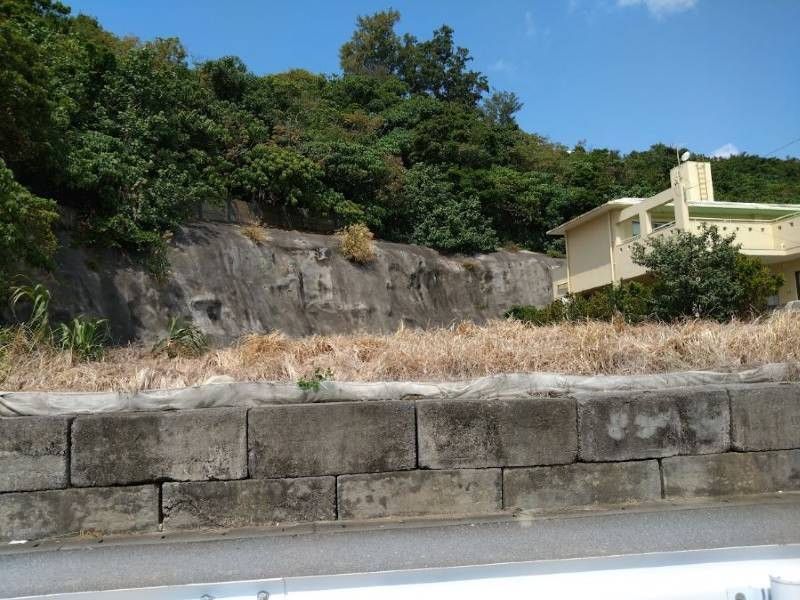 Land for Sale in Ganaha, Tomigusuku City, Okinawa - 527 sqm - Thumbnail 2