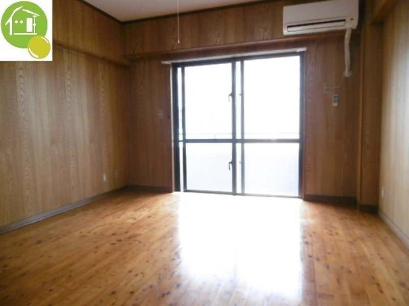 1R Apartment for Rent near Asato Station, Naha City, Okinawa - Thumbnail 4