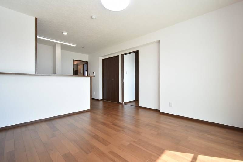 Treasure Heights 2LDK Apartment for Rent in Kin Town, Okinawa - Thumbnail 3