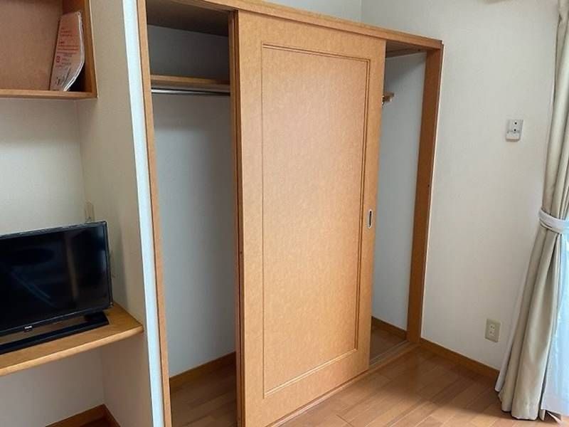 Leopalace Mekaru 1K Apartment for Rent in Okinawa City - Thumbnail 4