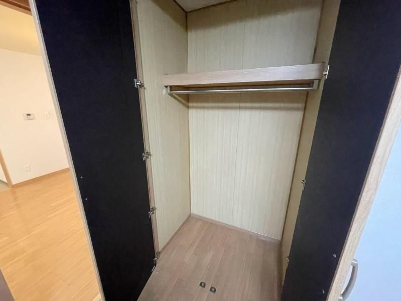 2LDK Apartment for Rent in Uruma City, Okinawa - Thumbnail 3