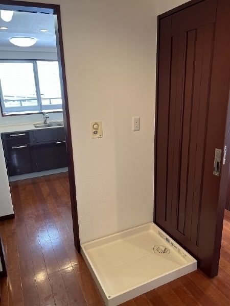 3LDK Corner Apartment in Naha Shintoshin with Pet Permission - Thumbnail 3
