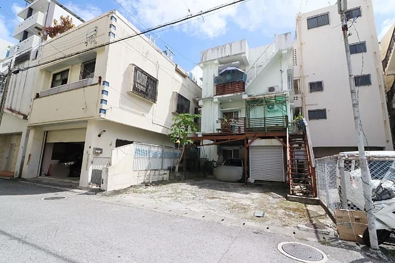 Tenanted 3K House for Sale in Naha Maejima, Okinawa - Thumbnail 3