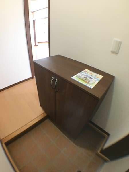 Five & One 2LDK Apartment for Rent in Nishihara, Okinawa - Thumbnail 4