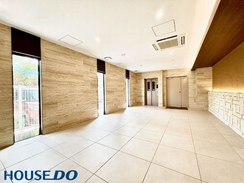 Tokurea Chatan: 2LDK Seaside Apartment for Rent in Okinawa - Thumbnail 3