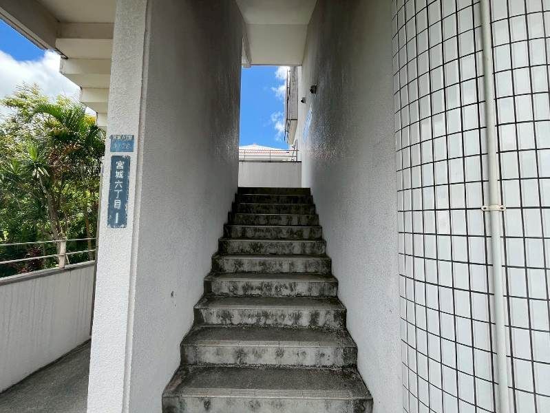 3DK Apartment for Rent in Urasoe, Okinawa with Panoramic Views - Thumbnail 4
