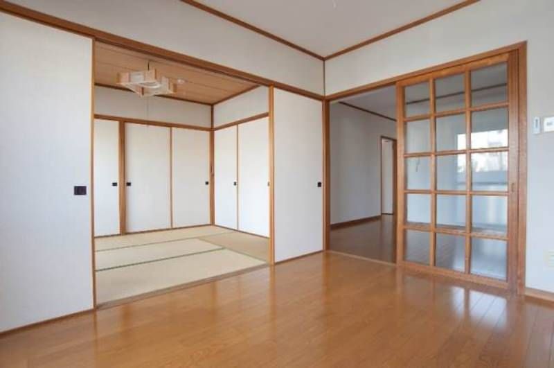 Yukari Urasoe 3DK Apartment for Rent in Okinawa - Thumbnail 3