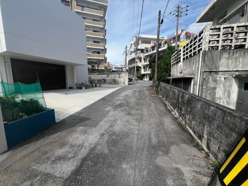 372 sqm Residential Land for Sale in Naha City, Asato - Thumbnail 2