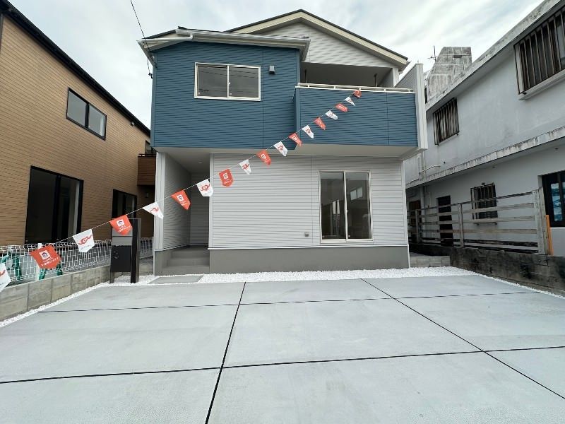 New 2025 3LDK House in Nishihara, Okinawa | Long-Term Excellent Housing - Image 1
