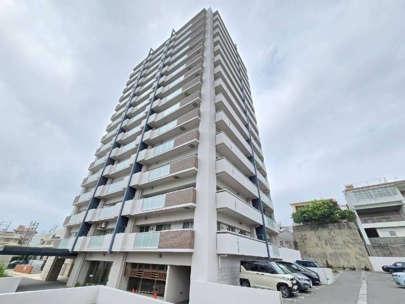 4LDK Apartment for Sale in Urasoe, Okinawa - 83.69 sqm - Thumbnail 2
