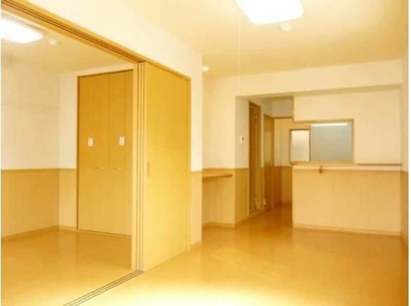 1LDK Pet-Friendly Apartment for Rent in Yaese Town, Okinawa - Thumbnail 4